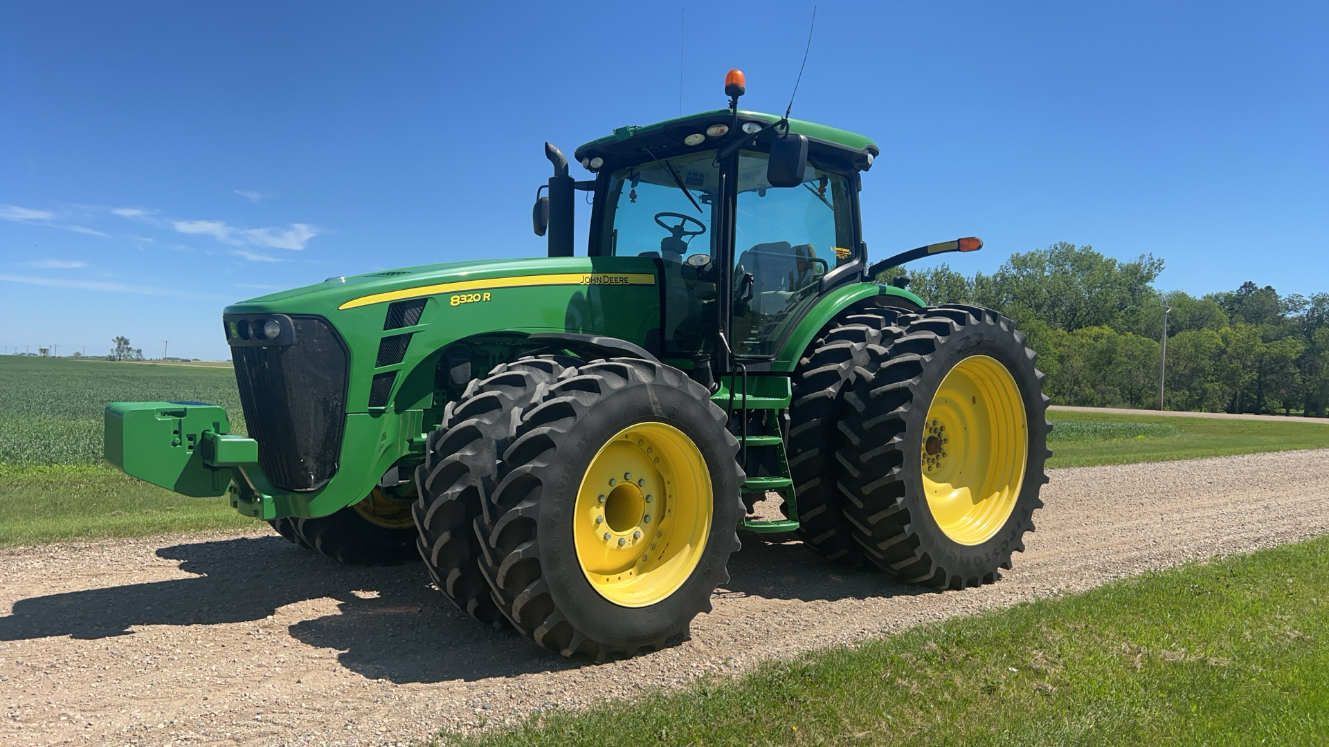 2010 John Deere 8320R